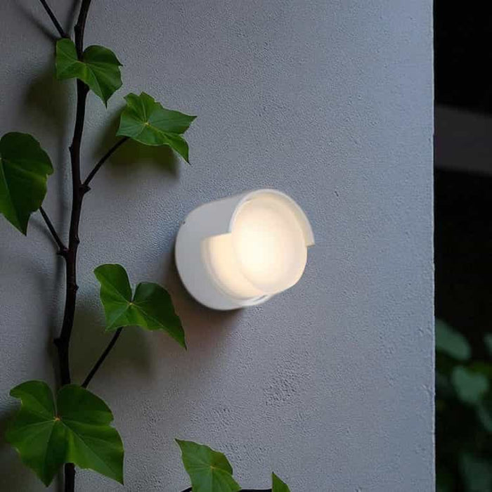 4 Watt Round White Garden Wall Light - Ultra Beam Lighting Ltd