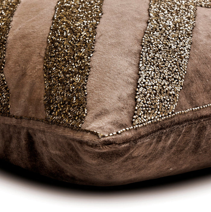 Brown Summit - Brown Velvet Throw Pillow Cover