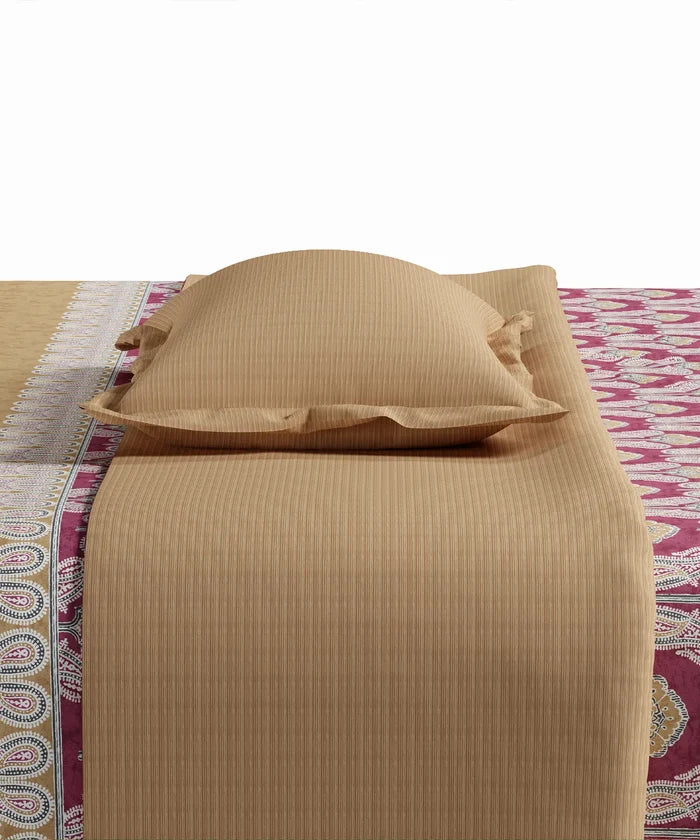 Carnival Gold Paisley King Bedsheet Set, Noorani Red | 144TC Cotton | 2 Pillow Covers