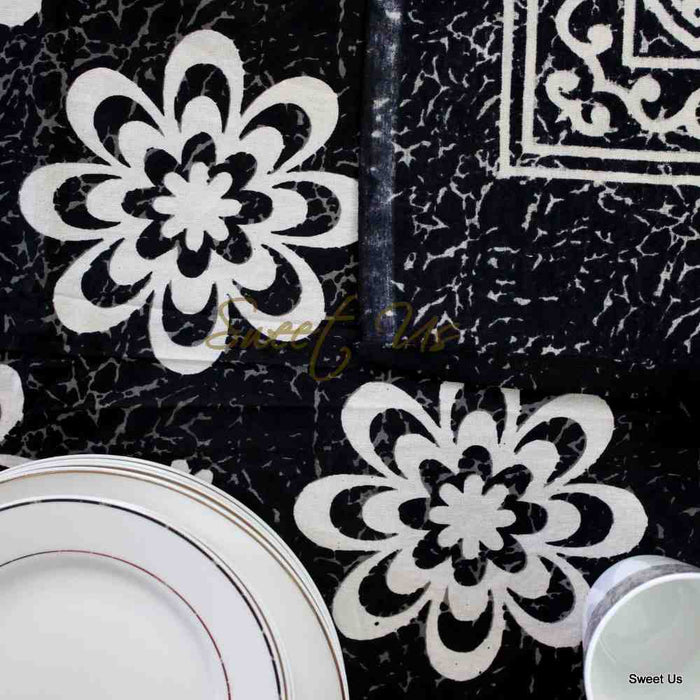 Chrysanthe Cotton Floral Tablecloth Rectangle — Onyx - Sweet Us