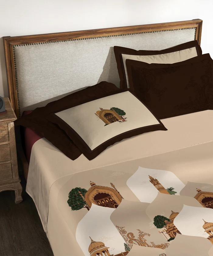 Classic Safarnama King Bedsheet Set, Awadhi Ride | 210 TC Cotton| 4 Pillow Covers