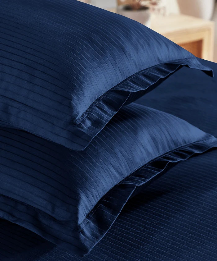 Classic Style me Solid King Bedsheet Set, Iron Blue | 210TC Cotton| 2 Pillow Covers