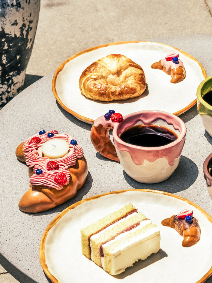 Croissant Coffee Cup, Strawberry