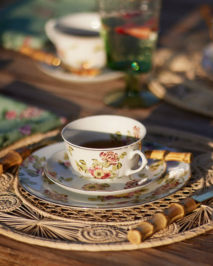 Flor do Ocidente Porcelain Tea Cup & Saucer with Gold Accents by Tania Bulhões — Set of 4