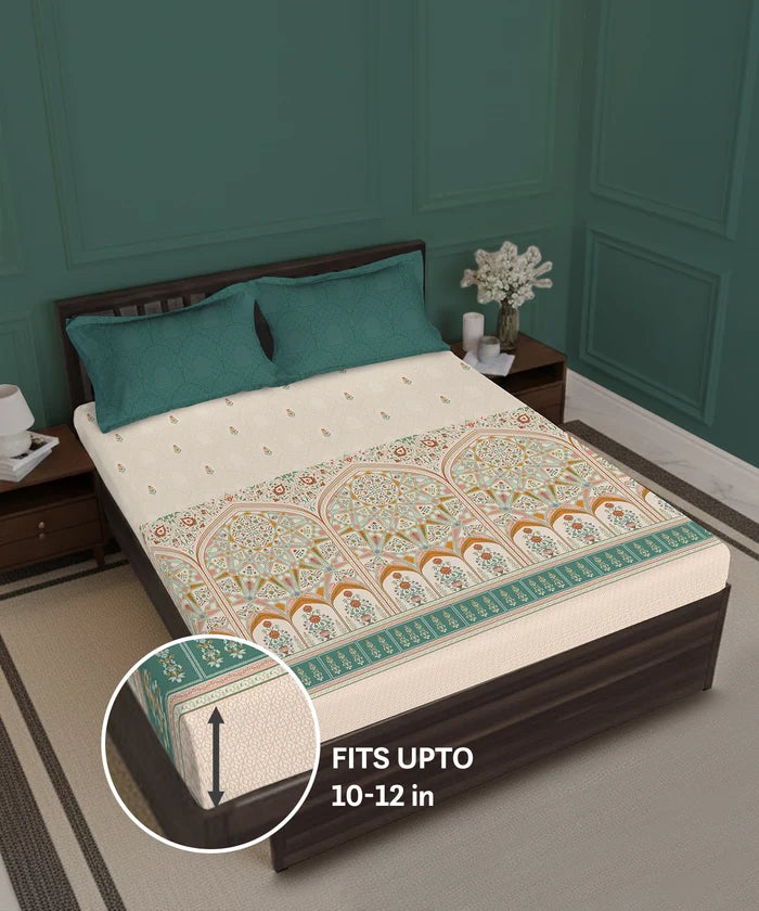 Gates Around The Globe King Fitted Bedsheet Set, Arqadia| 180 TC Cotton| 2 Pillow Covers