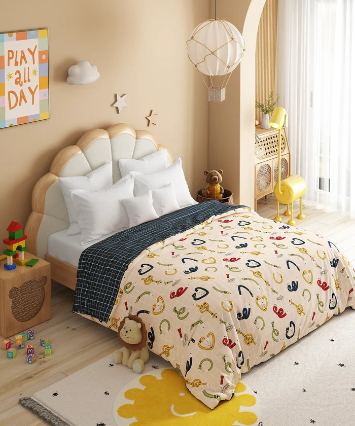 Juniors Double AC Comforter, Scribble Spot| 144TC Cotton