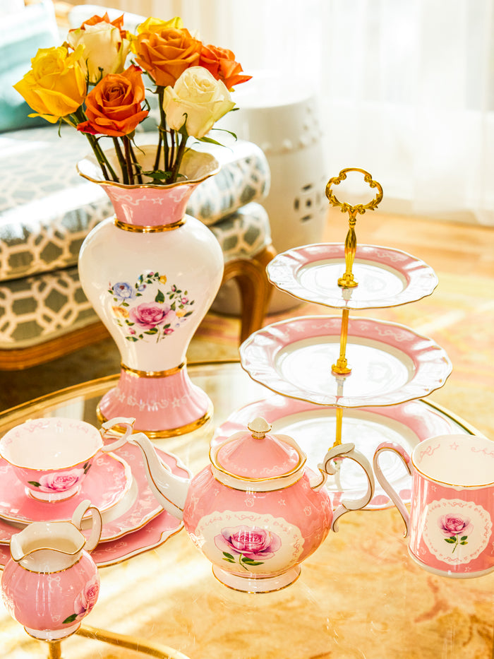 Marilyn Monroe Hollywood Bloom™ Limited Edition, Blush Pink Collector’s Set of 13