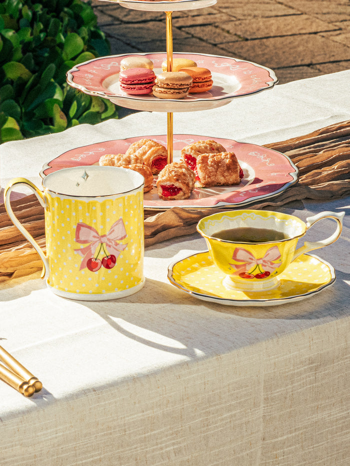Marilyn Monroe Romance Edit™ Limited Edition, Mug & Tea Cup Set, Yellow