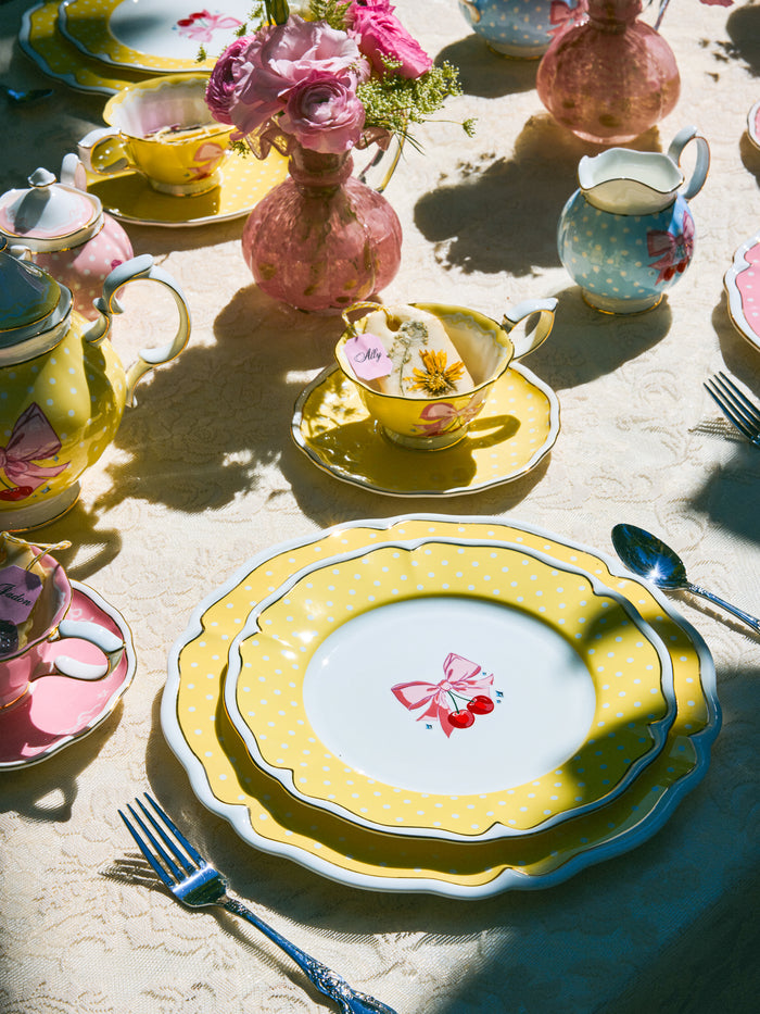 Marilyn Monroe Romance Edit™ Limited Edition, Plate, Yellow, 9 Inch