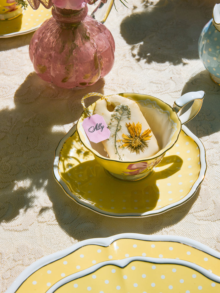 Marilyn Monroe Romance Edit™ Limited Edition, Mug & Tea Cup Set, Yellow
