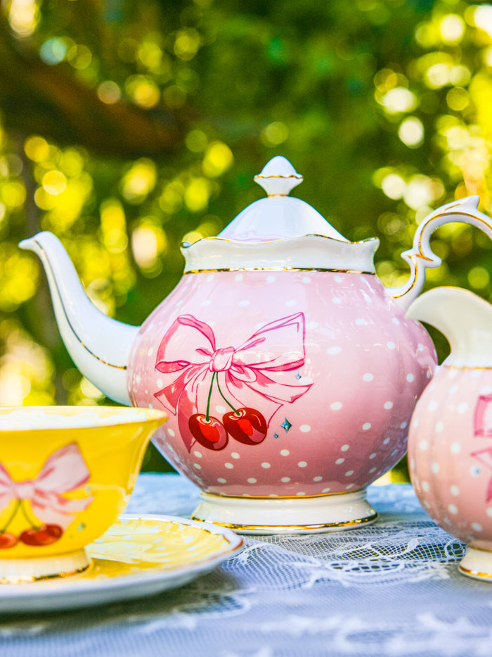 Marilyn Monroe Romance Edit™ Limited Edition, Pink Tea Set of 3