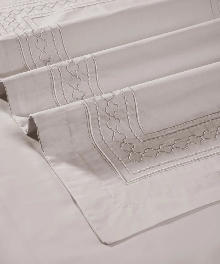 Nectarsoft Luxe Living Solid King Bedsheet Set, Watson, Powder Puff|300 TC Cotton| 2 Pillow Cover