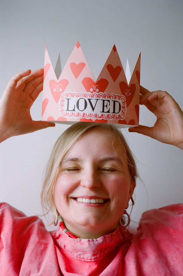 Party Crown Card: Loved