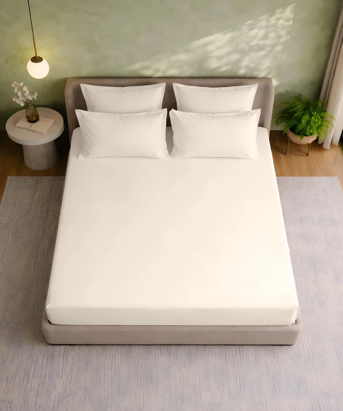 Style me Solid King Bedsheet, Cream |180 TC Cotton|2 Pillow Covers|Solid