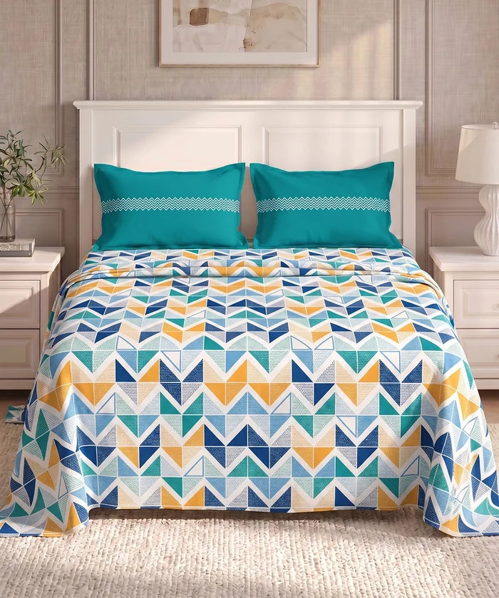 Urban Comfort Queen Bedsheet Set, Trippy Triangles Blue |144 TC Cotton| 2 Pillow Covers
